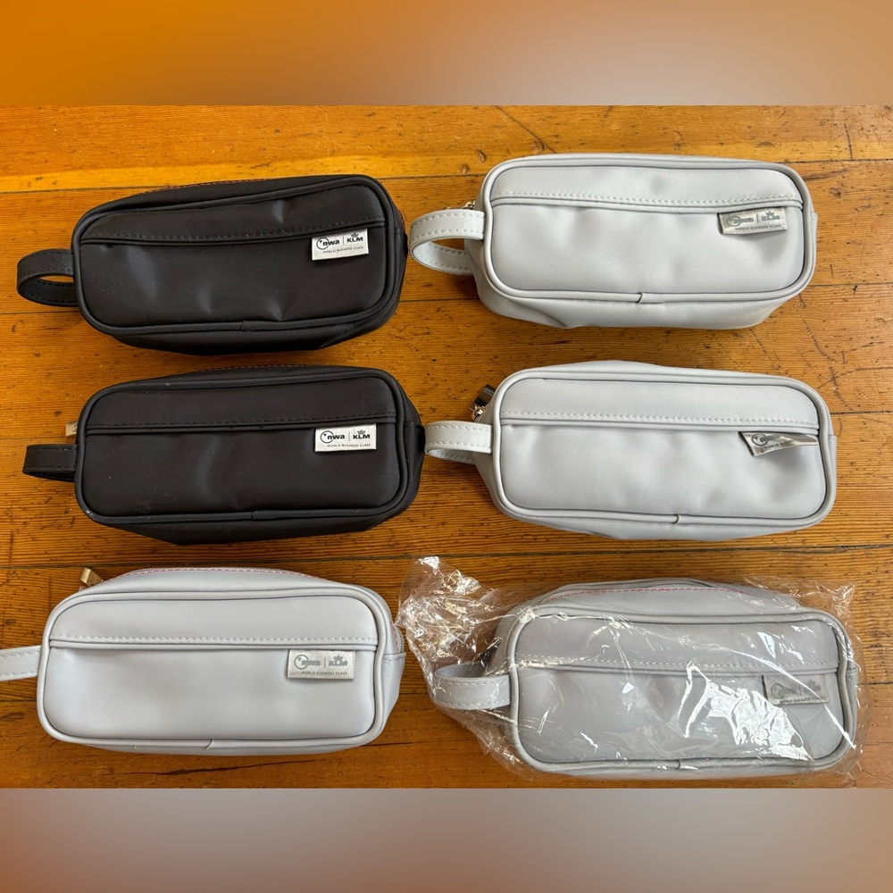 (6) Delta Airline First Class Travel Kits. Price for all 6.
